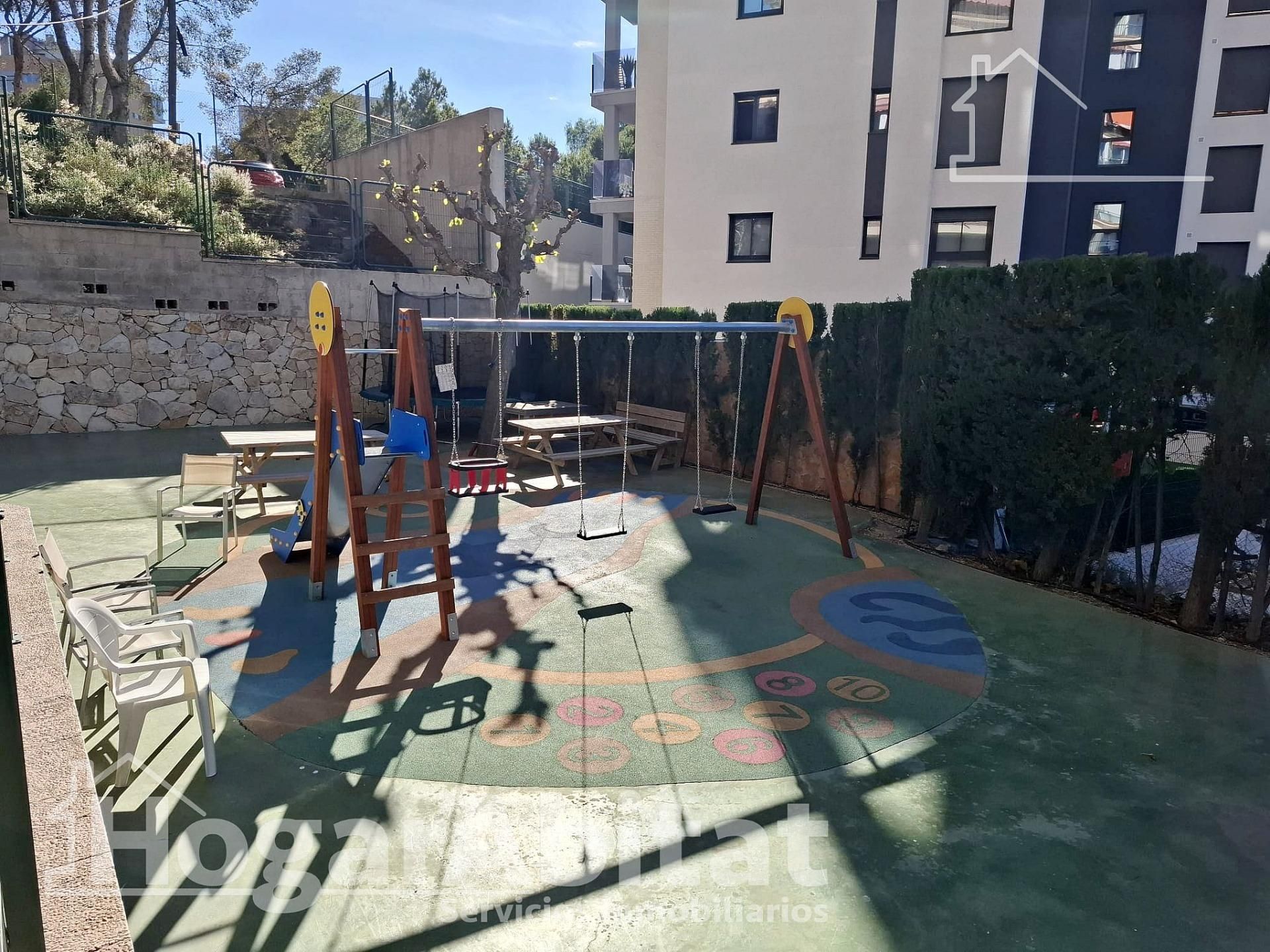 Terrassa de Pis en venda en Alicante / Alacant amb Aire condicionat, Calefacció i Jardí privat