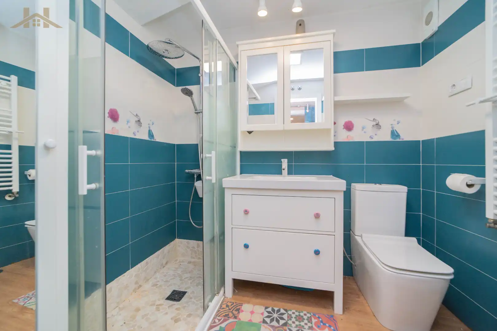 Bathroom of Duplexes for sale in Villanueva del Pardillo  with Air Conditioner, Heating and Parquet flooring
