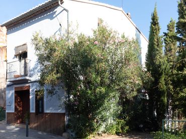 House with garden for sale in Calle CISTERNA