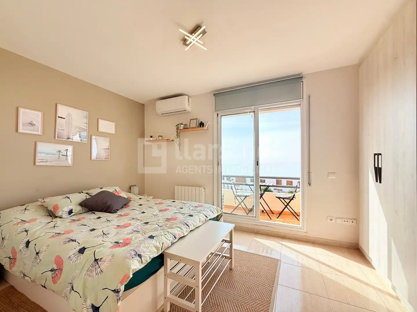 Habitación de Casa adosada en venta en El Vendrell con Aire acondicionado, Calefacción y Terraza