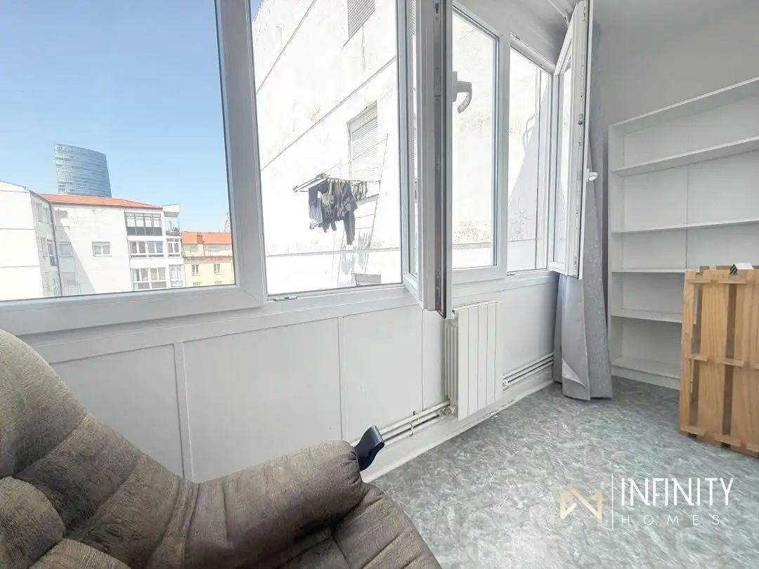 Habitación de Piso de alquiler en Bilbao  con Calefacción, Terraza y Balcón
