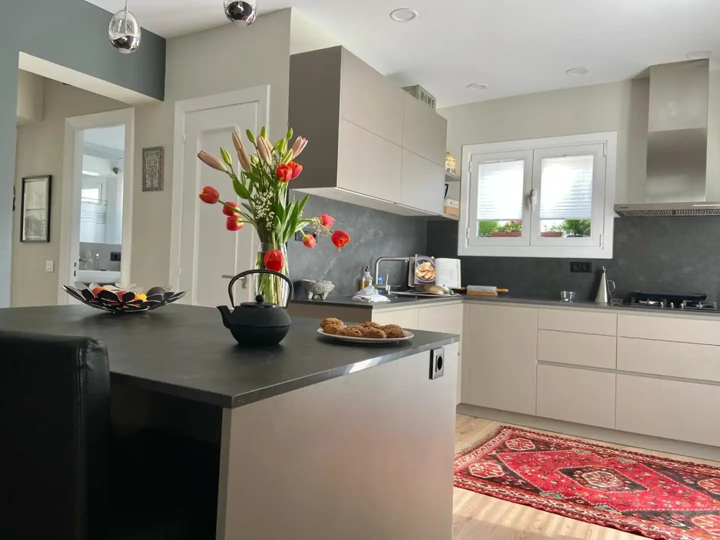 Kitchen of Duplexes for rent in Donostia - San Sebastián   with Heating, Storage room and Furnished
