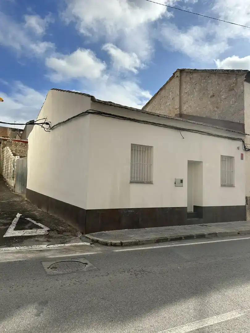 Vista exterior de Casa o chalet en venta en Orihuela con Aire acondicionado, Jardín privado y Amueblado