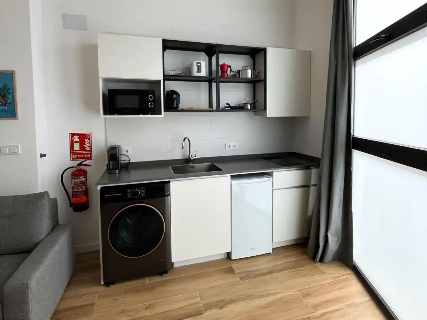Küche von Wohnung zum Verkauf in Valencia mit Klimaanlage und Möbliert