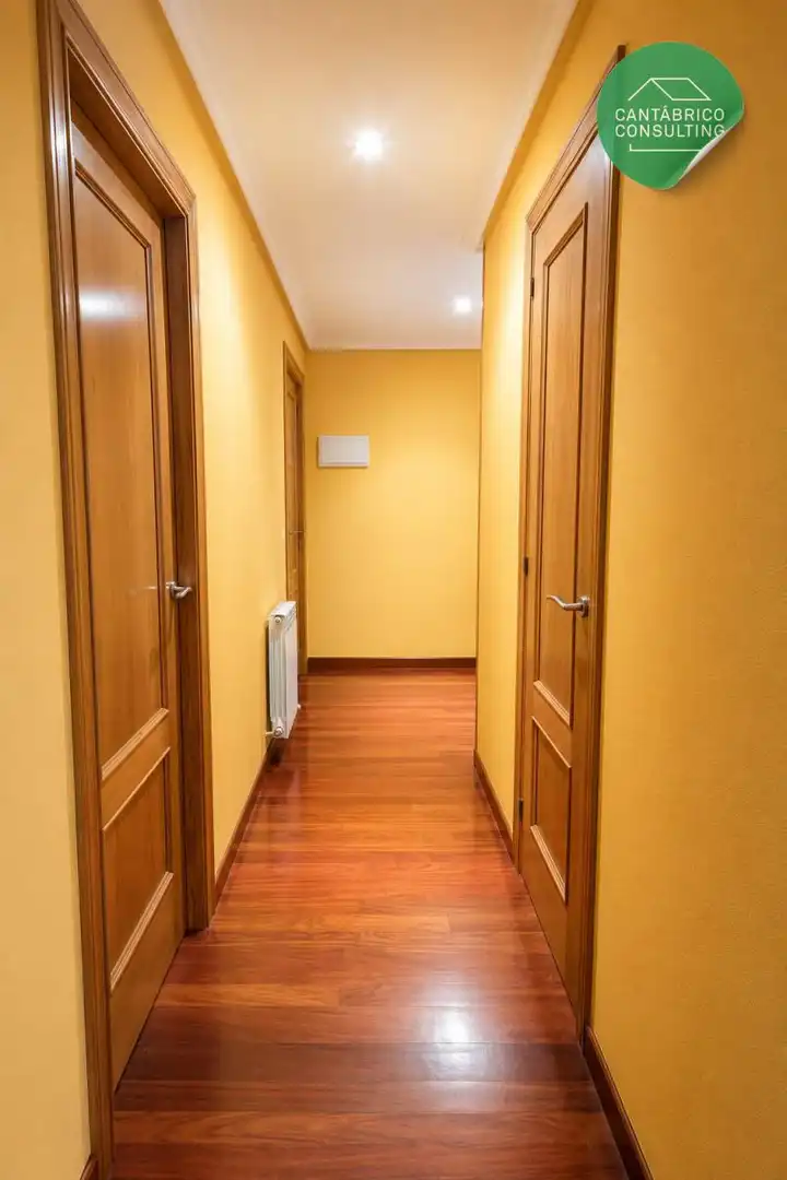 Pis en venda en Navia amb Calefacció, Parquet i Terrassa