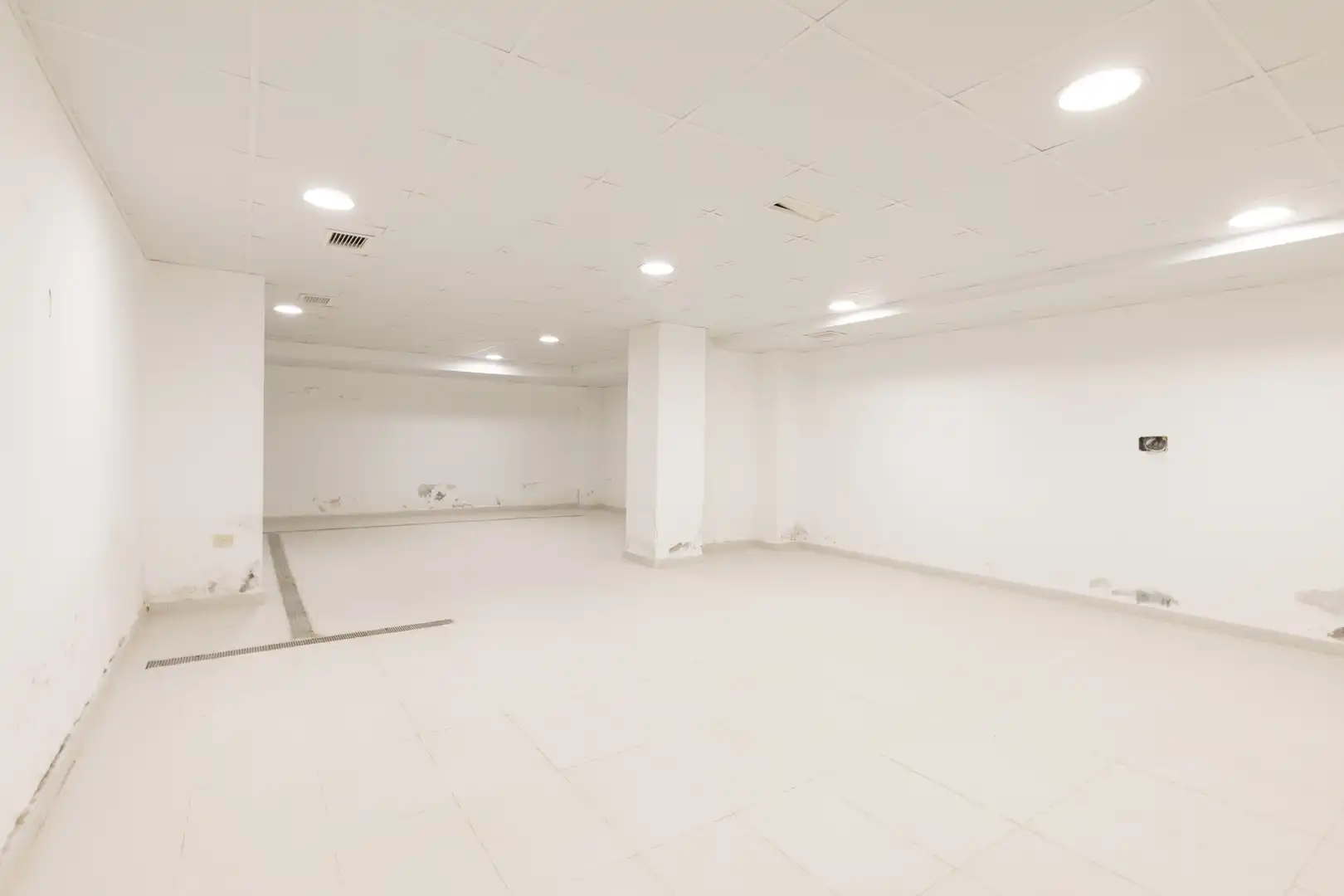 Local comercial en venda a Pl. del Charco, 6, imagen 25
