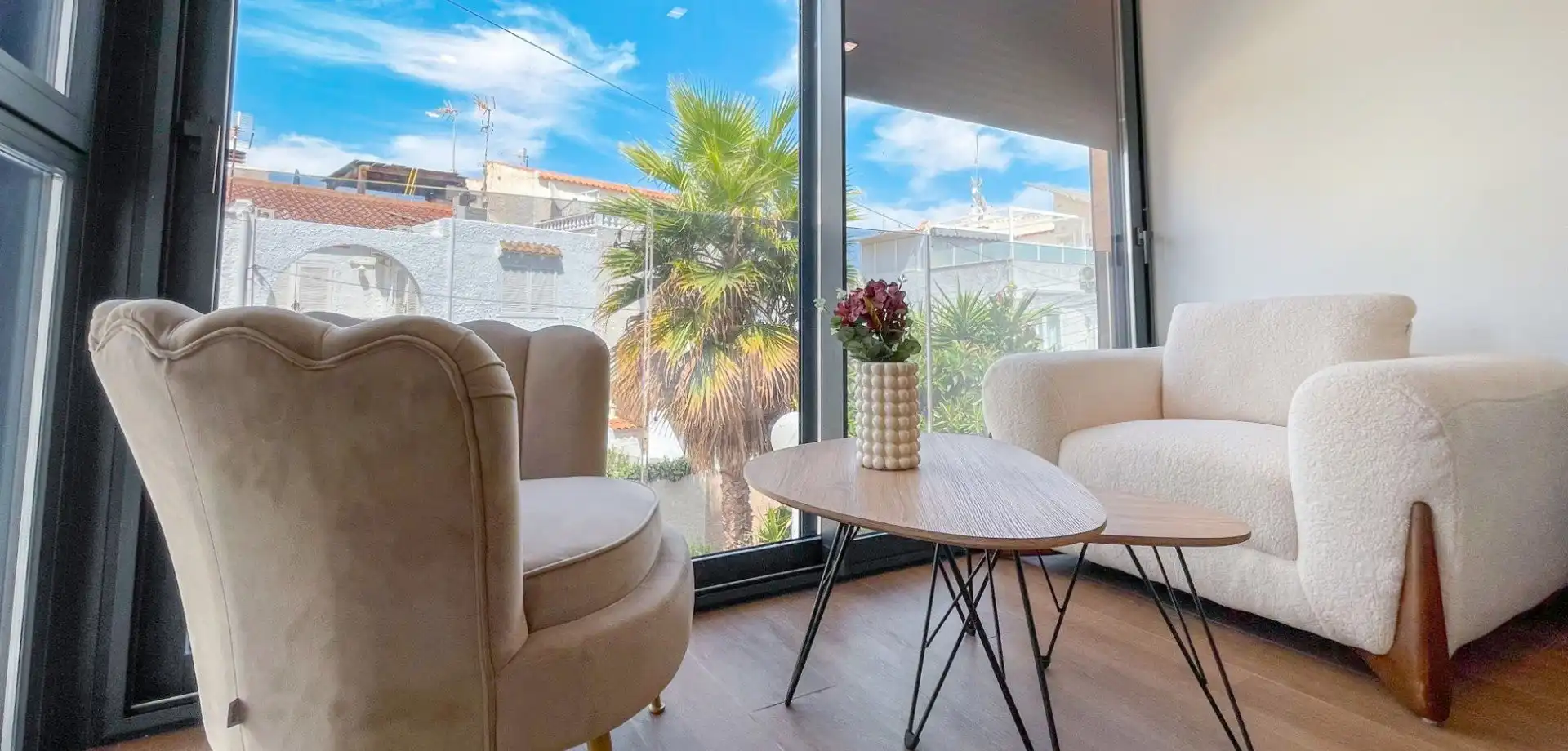 Sala d'estar de Finca rústica en venda en Torrevieja amb Calefacció, Terrassa i Traster