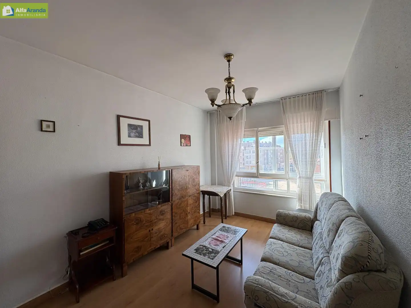 Living room of Flat for rent in Aranda de Duero  with Heating, Storage room and Furnished