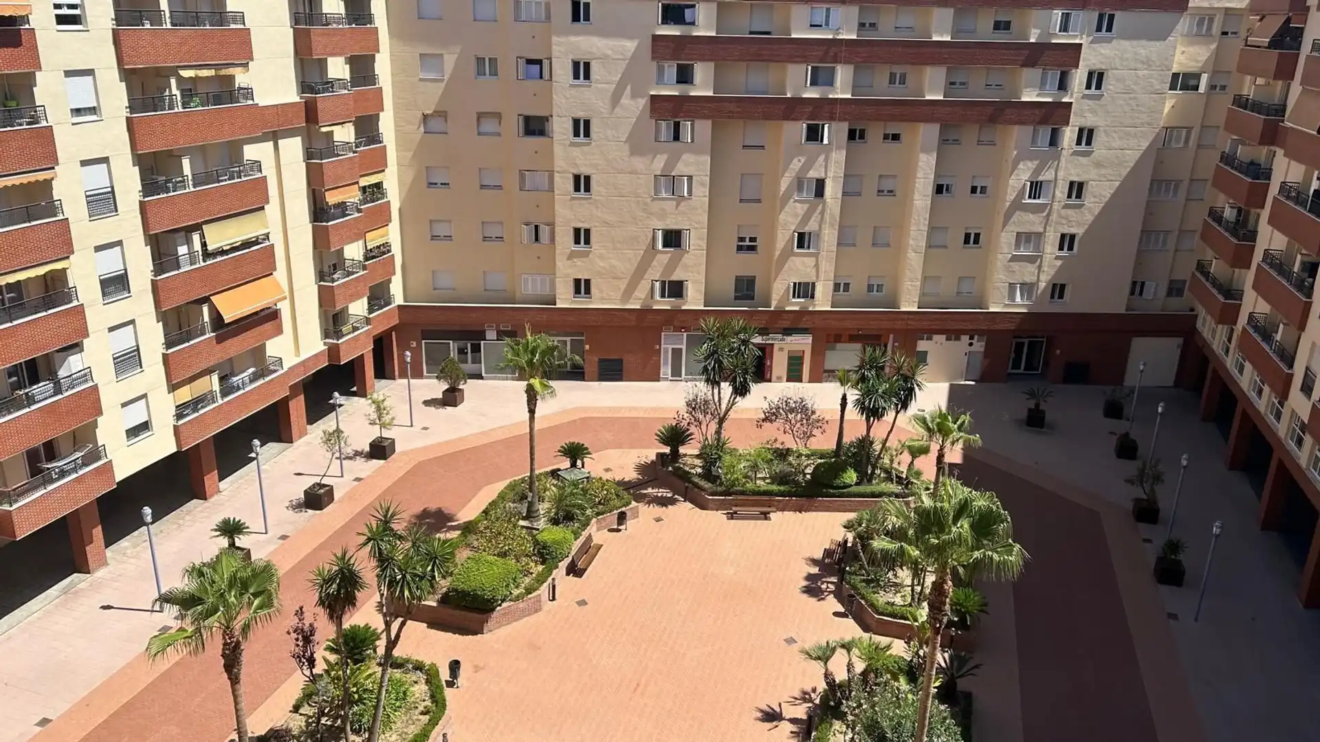 Vista exterior de Piso de alquiler en Algeciras