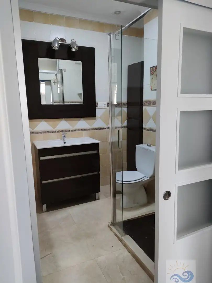 Bathroom of Apartments for sale in El Puerto de Santa María  with Air Conditioner and Community pool