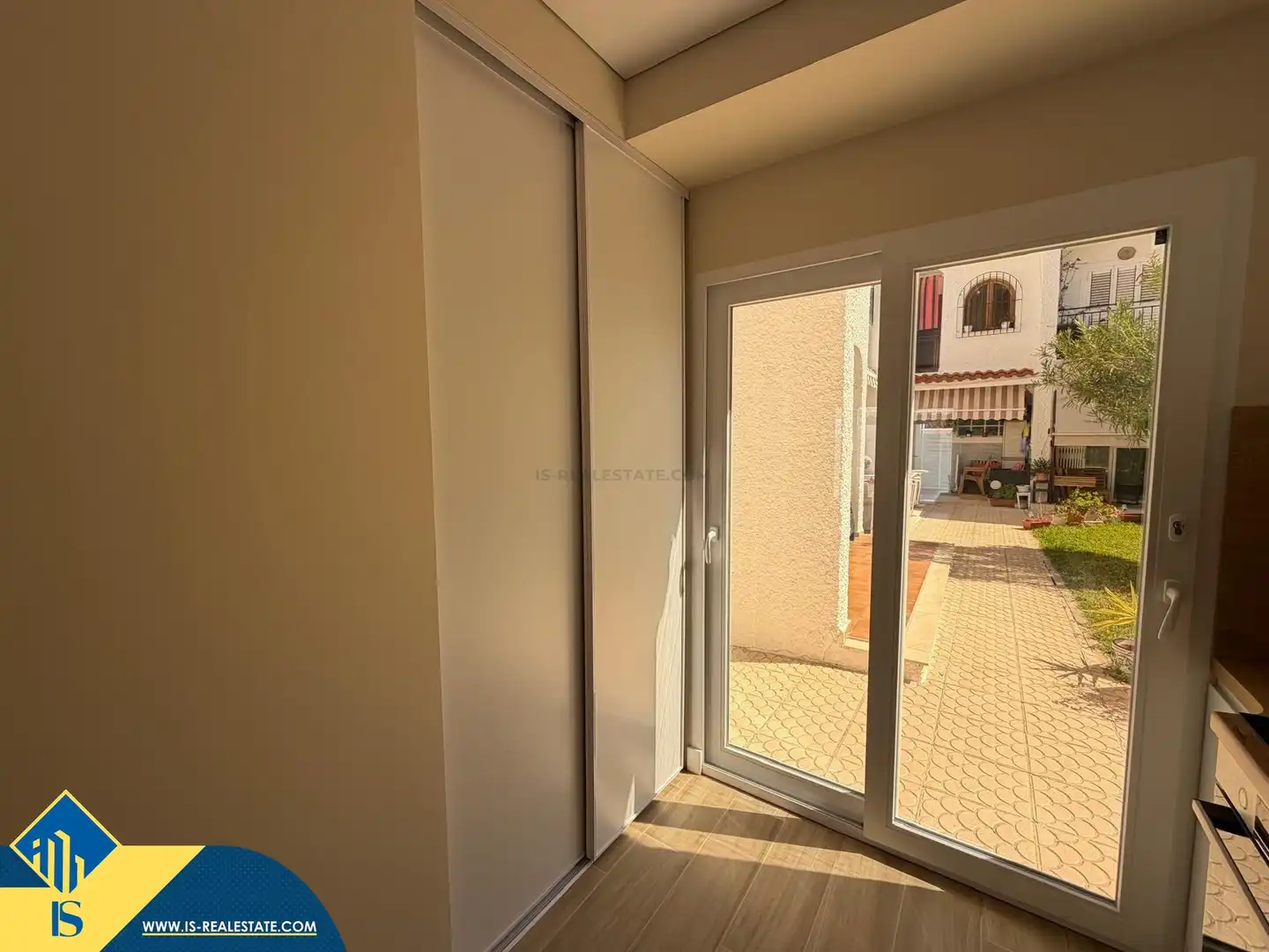 Maisonette zum Verkauf in Torrevieja mit Terrasse, Möbliert und Gemeinschaftspool