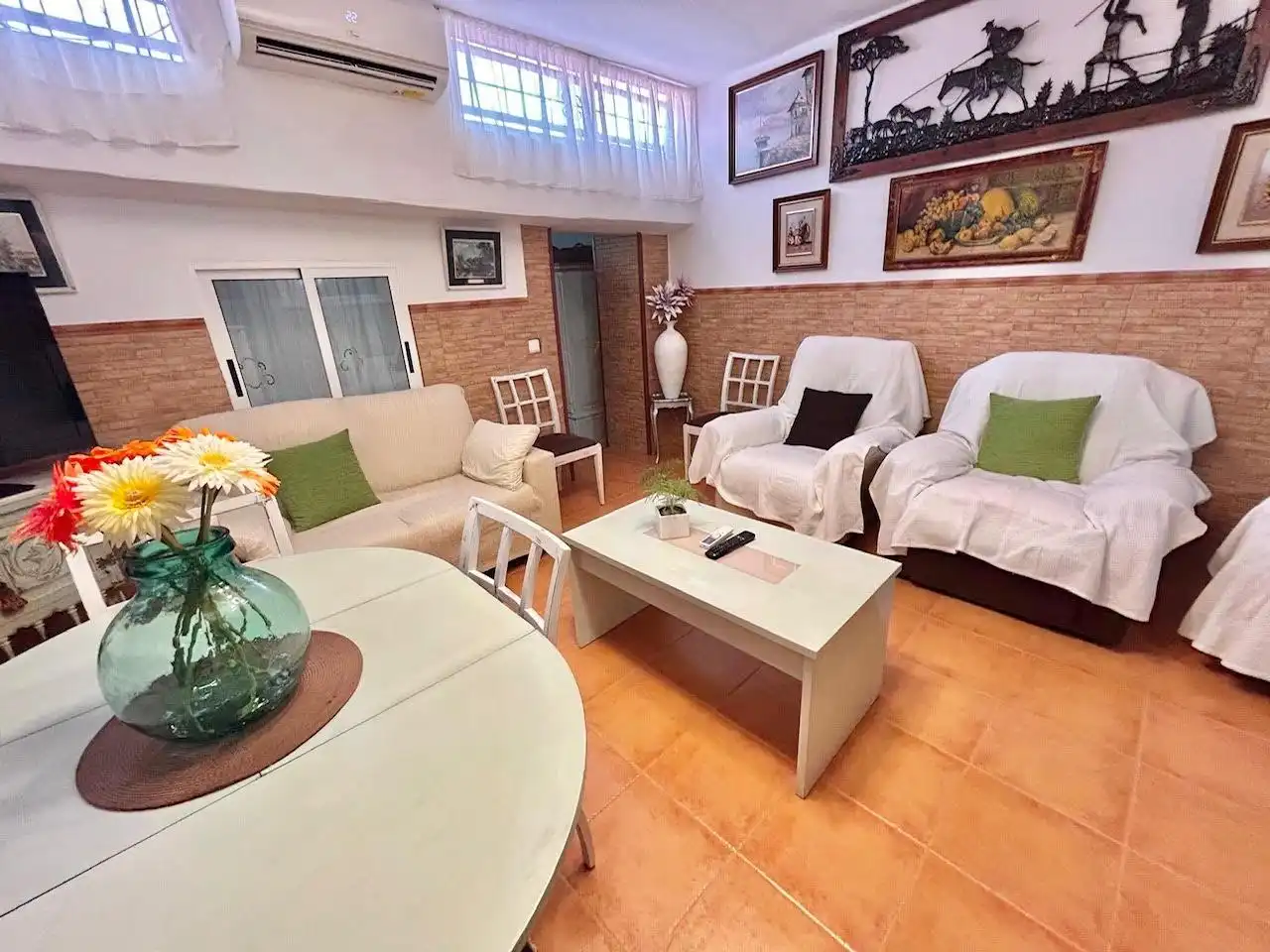 Sala de estar de Finca rústica en venta en Orihuela con Aire acondicionado, Calefacción y Jardín privado