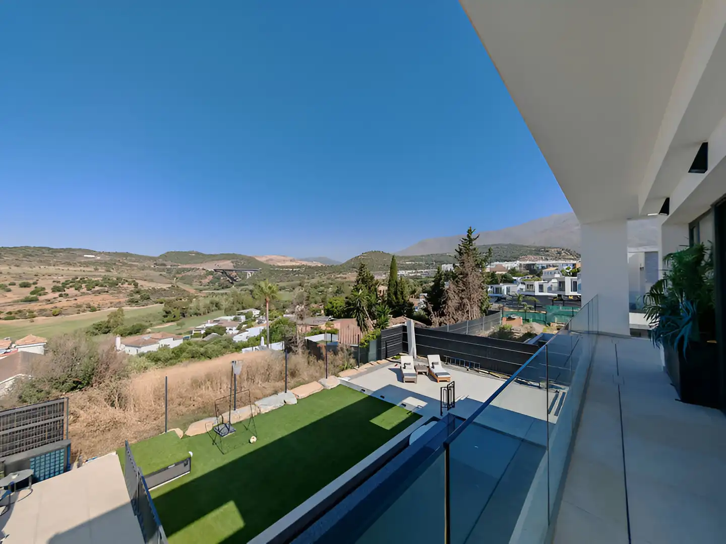 House with pool for sale in Estepona Pueblo, imagen 5
