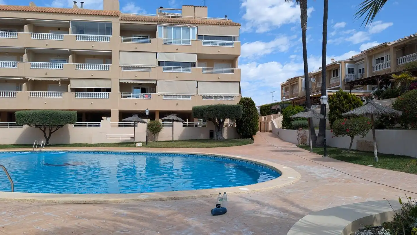 Piscina de Casa adosada en venta en Santa Pola con Aire acondicionado, Terraza y Piscina