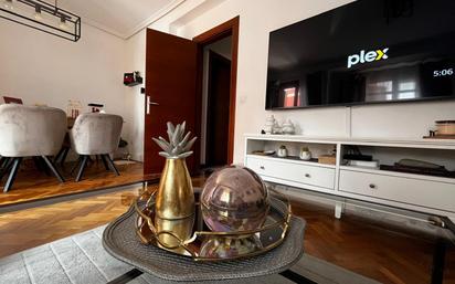 Sala d'estar de Casa o xalet en venda en Algeciras amb Aire condicionat, Calefacció i Terrassa