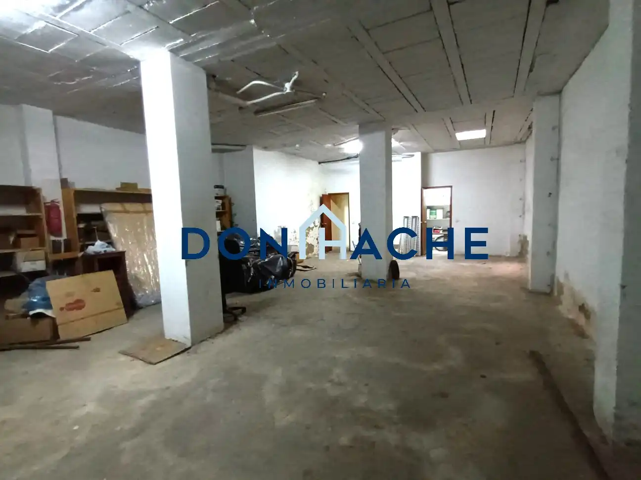 Local comercial en venda a Este, imagen 2