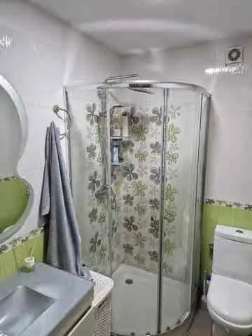 Badezimmer von Wohnung zum Verkauf in Chiclana de la Frontera mit Klimaanlage und Heizung