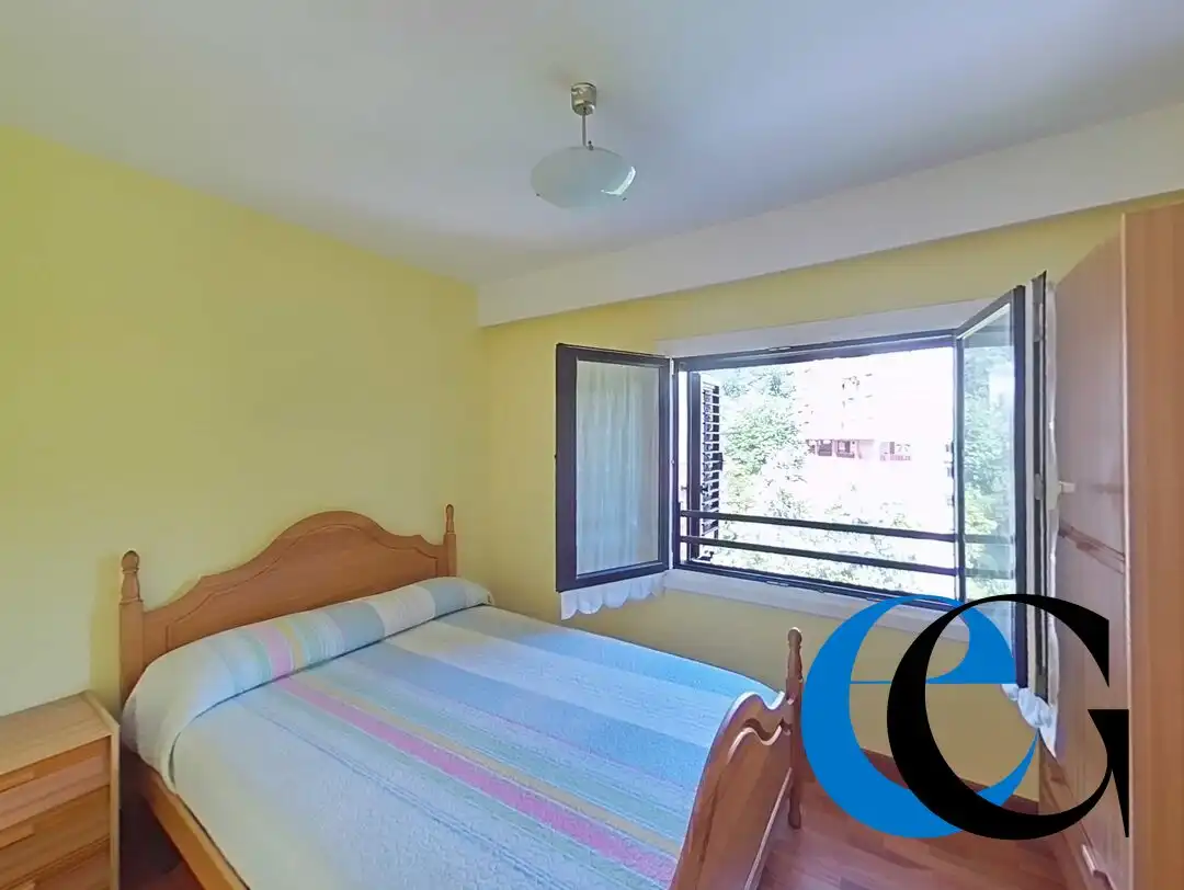 Bedroom of Flat for sale in Zarautz  with Storage room and Furnished