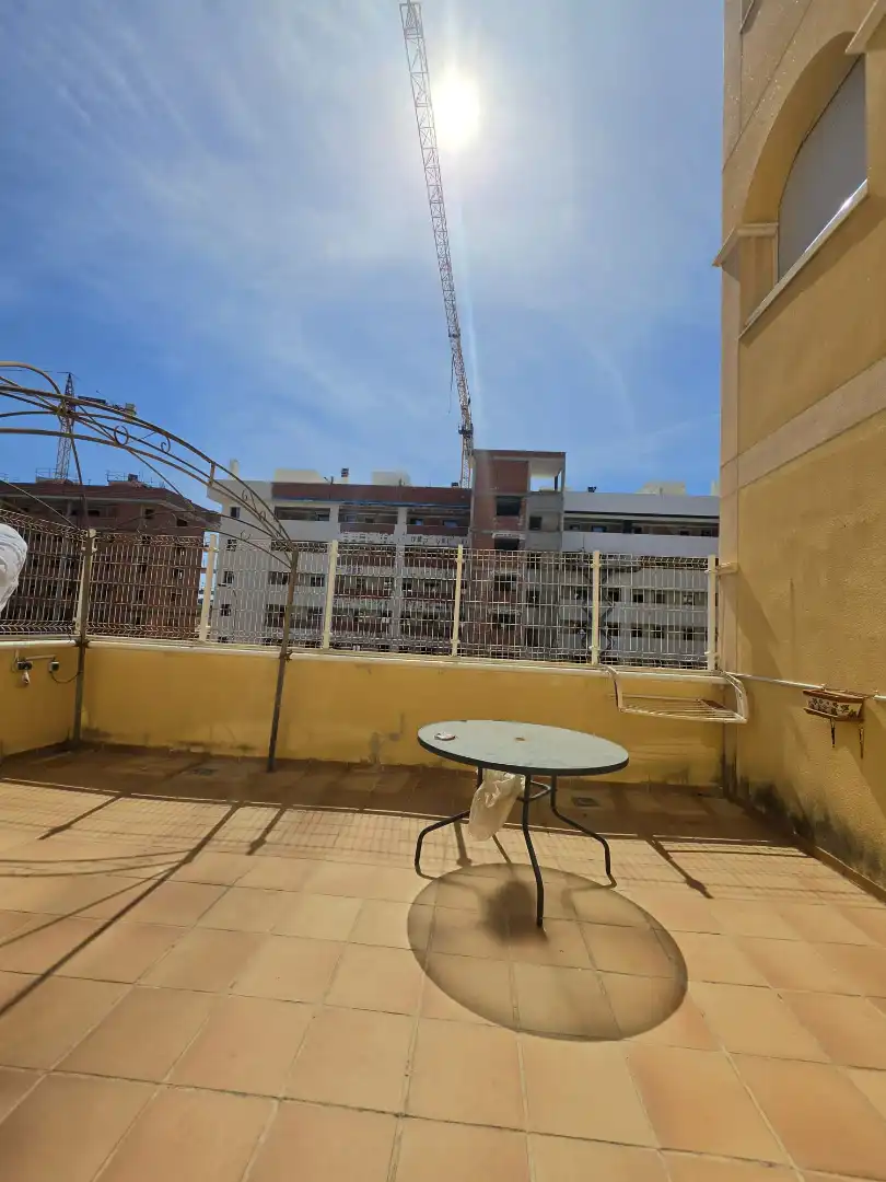 Terrasse von Wohnung zum Verkauf in Torrevieja mit Möbliert