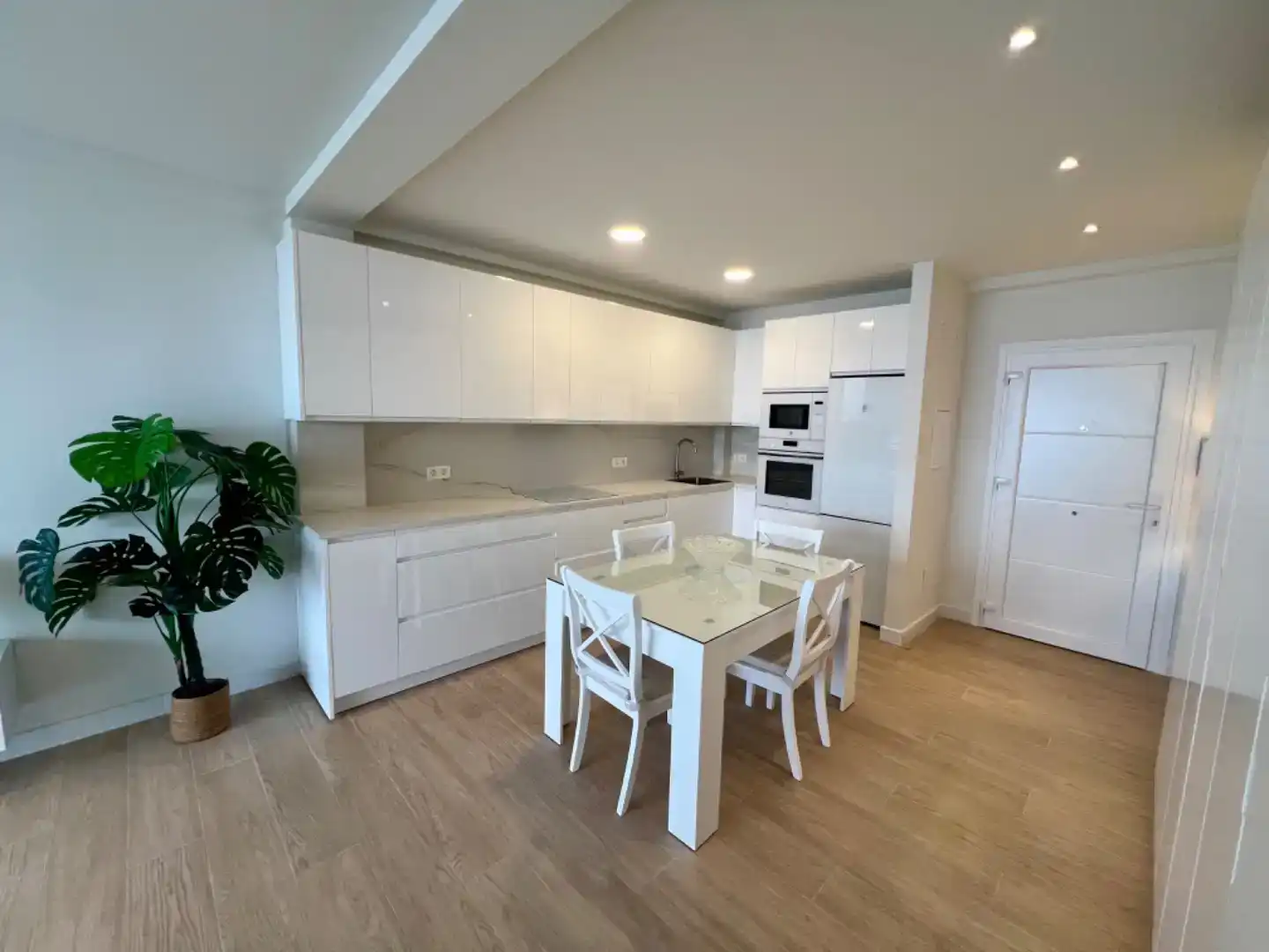 Kitchen of Flat for rent in Almuñécar  with Air Conditioner and Furnished