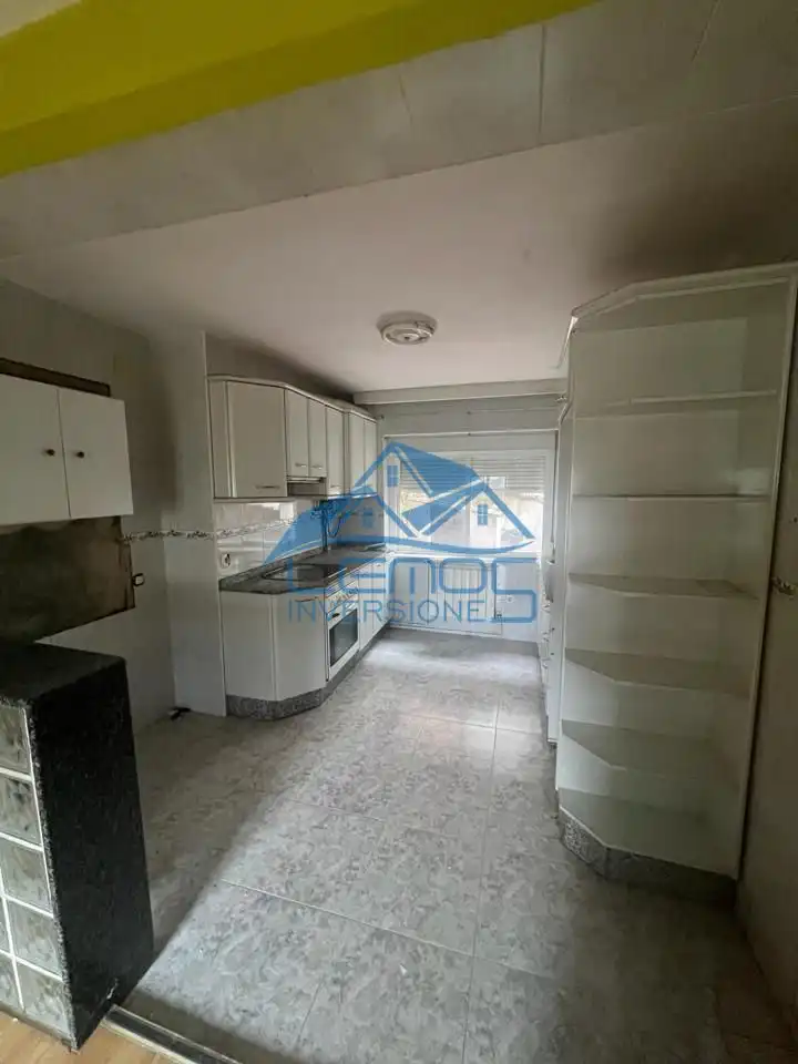 Kitchen of Flat for sale in Bembibre