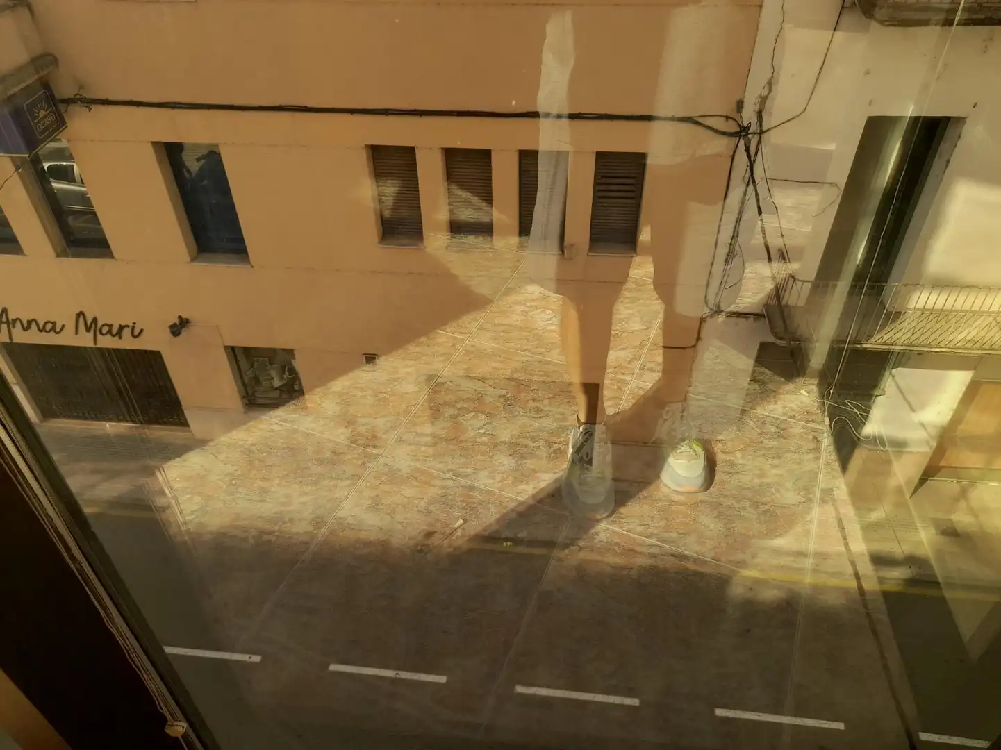 Außenansicht von Büro zum Verkauf in Móra d'Ebre mit Terrasse