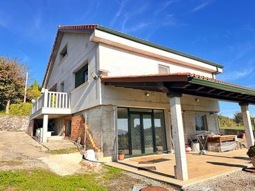 Casa con giardino in vendita a Avenida Mestre Manuel Gómez Lorenzo 7