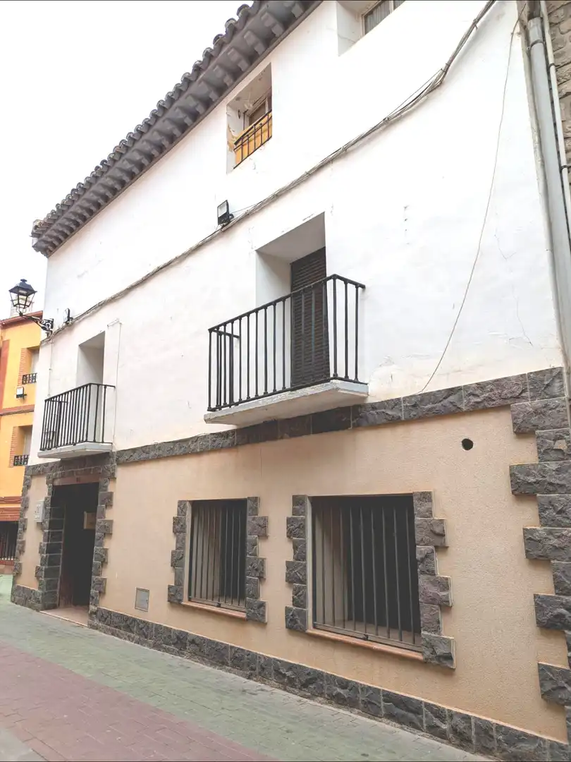 Balcony of Houses for sale in Quinto  with Balcony