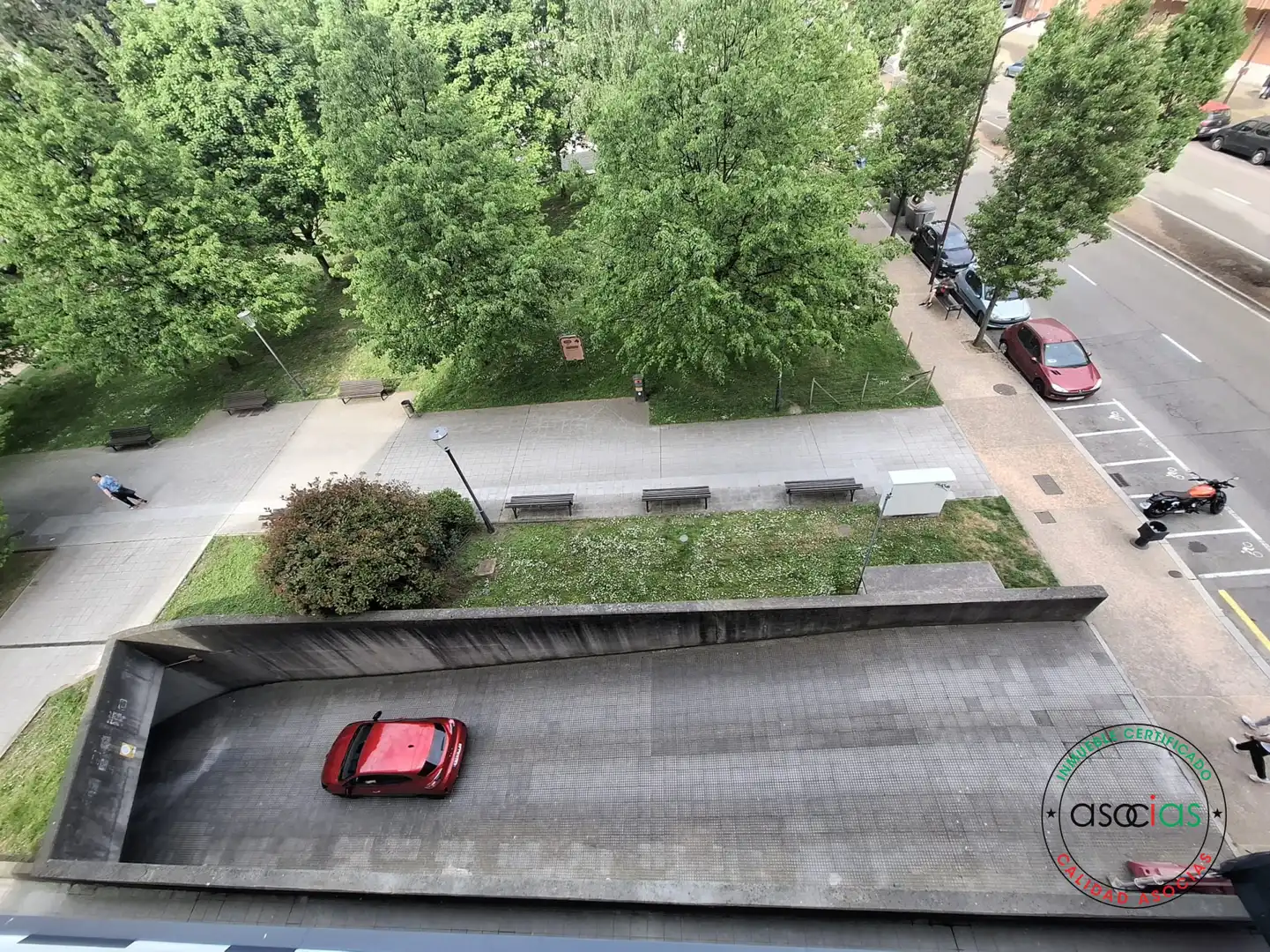 Parking de Piso en venta en Gijón  con Calefacción y Trastero