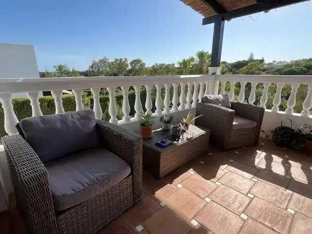Terrassa de Casa o xalet en venda en Marbella amb Aire condicionat i Piscina