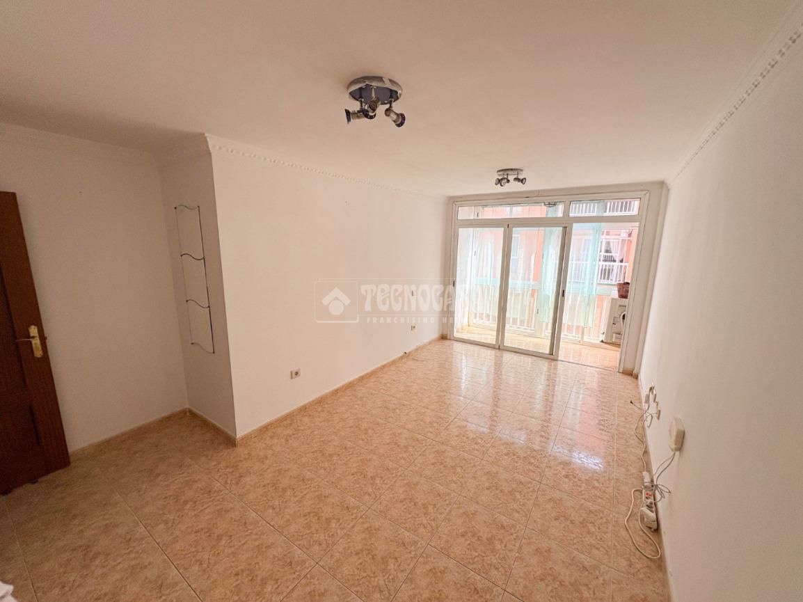 Piso en venta en Vecindario - El Doctoral - Cruce de Sardina, Santa Lucía de Tirajana