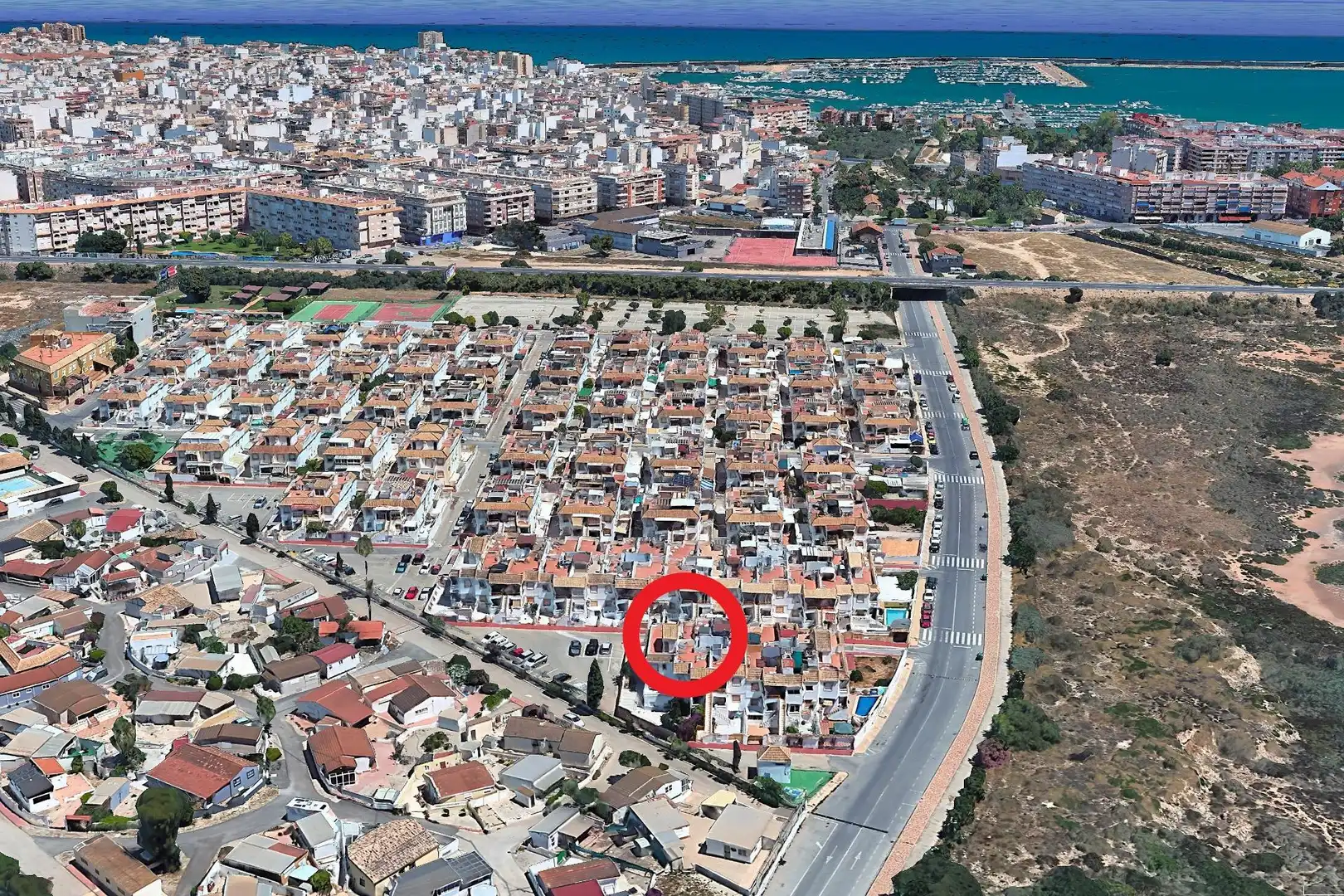 Vista exterior de Ático en venta en Torrevieja con Aire acondicionado, Calefacción y Terraza