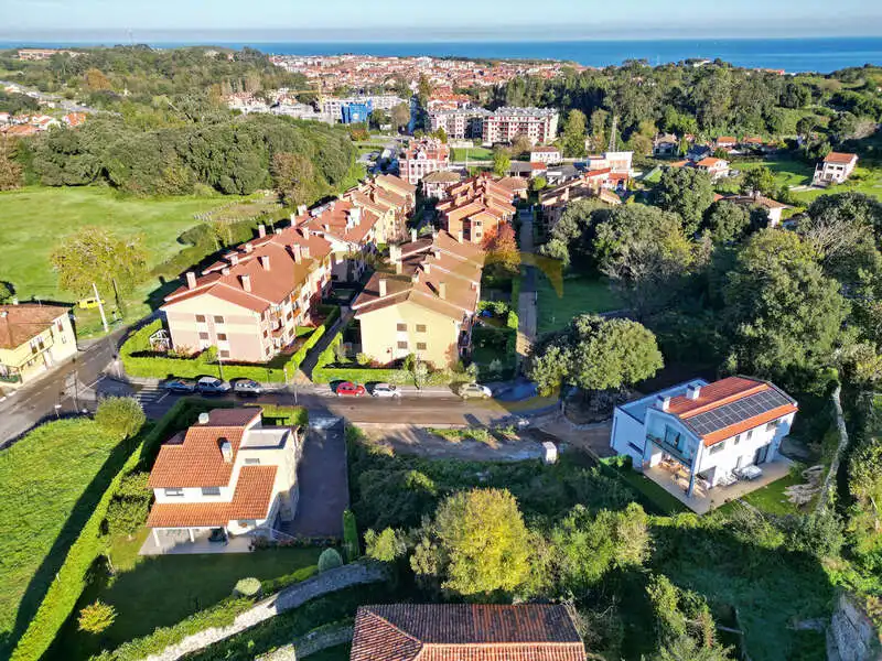Chalet con jardín en venta en Calle Gabriel Sotres Somohano, imagen 3