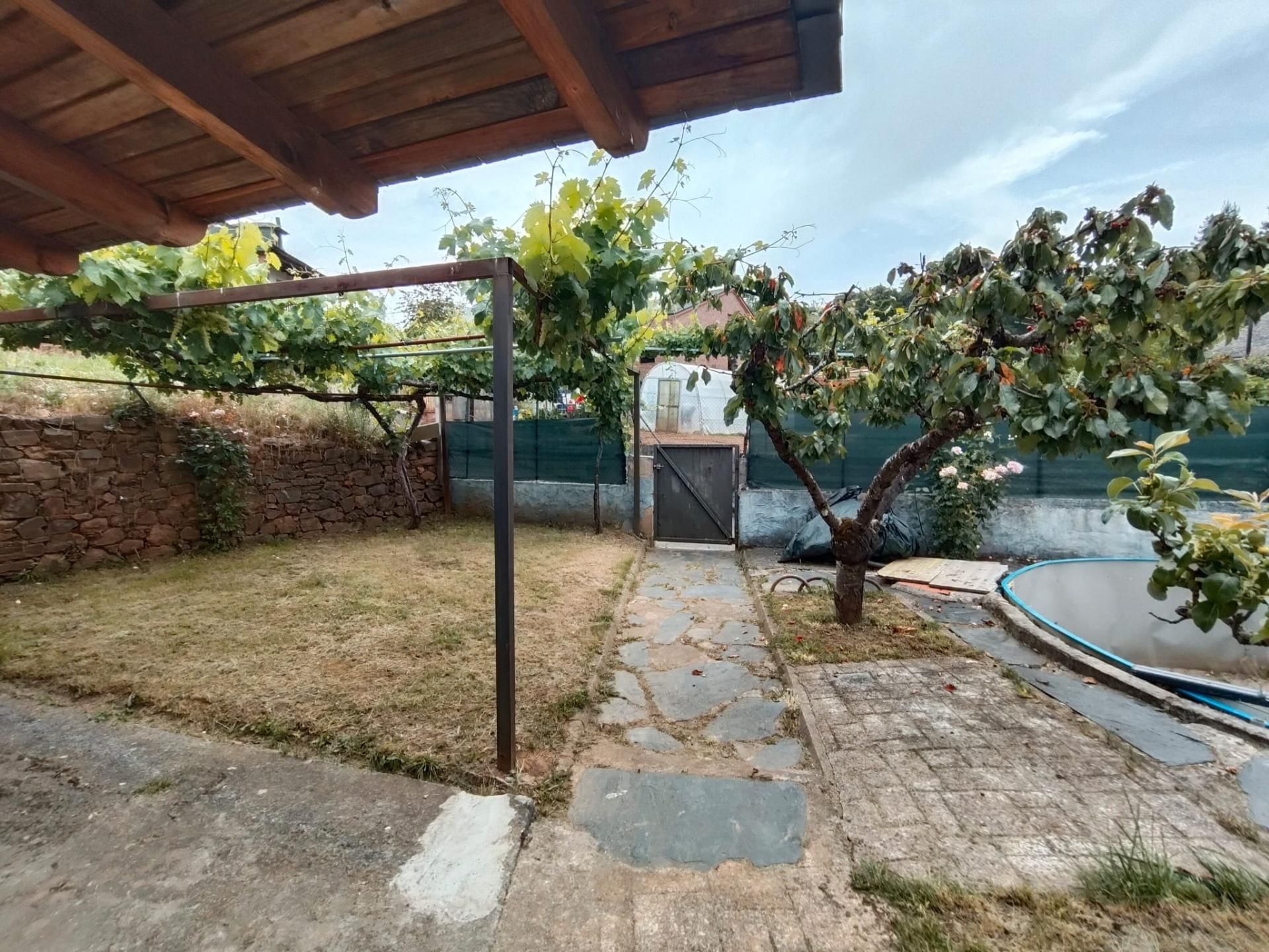 Jardí de Casa o xalet en venda en Arganza amb Terrassa i Balcó