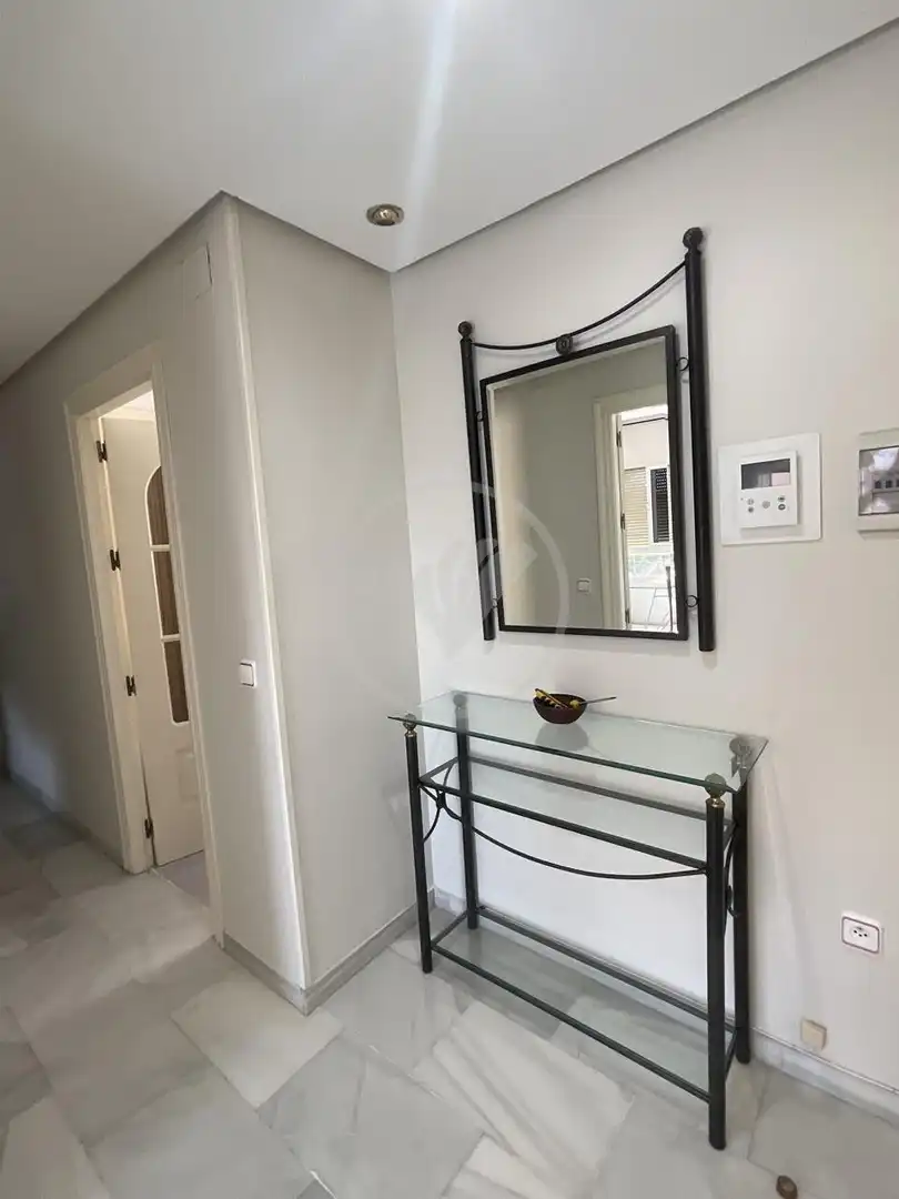 Wohnung zur Miete in Linares mit Klimaanlage, Terrasse und Möbliert