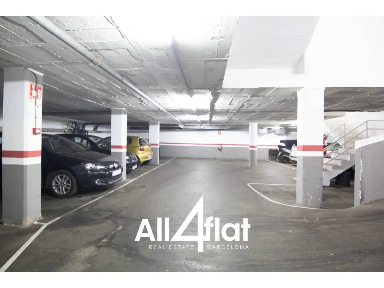 Parking of Duplexes for rent in Barcelona  with Air Conditioner, Heating and Terrace