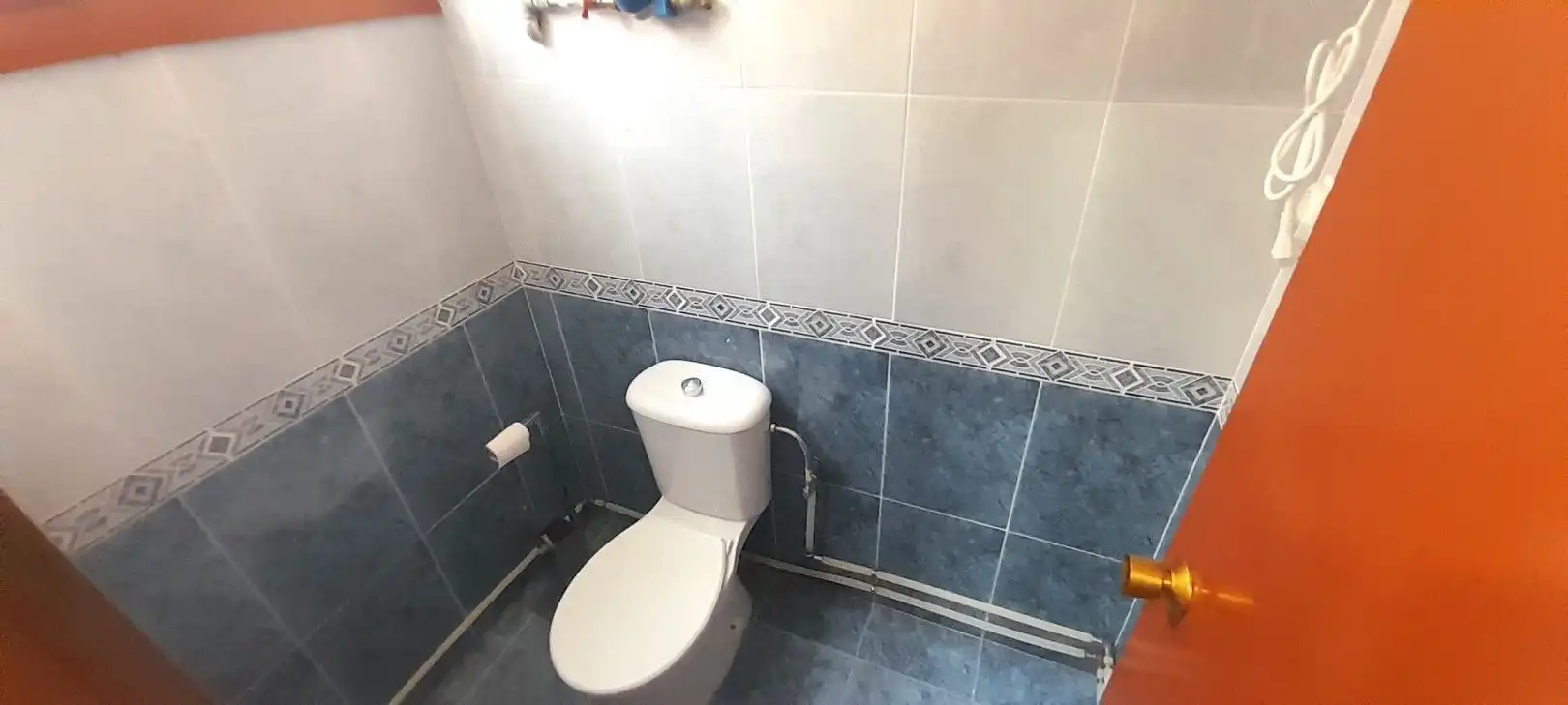 Bathroom of Commercial properties for sale in  Logroño