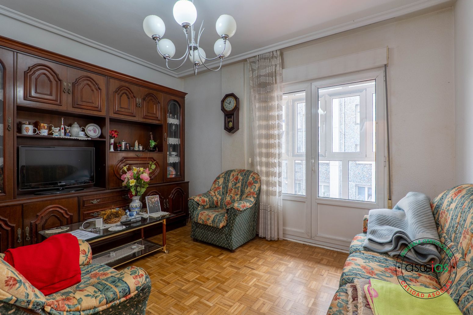 Living room of Flat for sale in Gijón   with Heating and Balcony