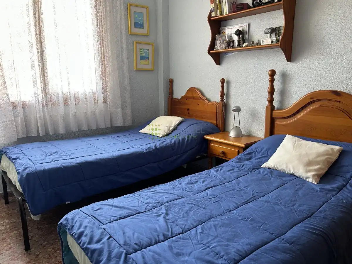 Dormitori de Casa o xalet en venda en Benicasim / Benicàssim amb Terrassa i Piscina