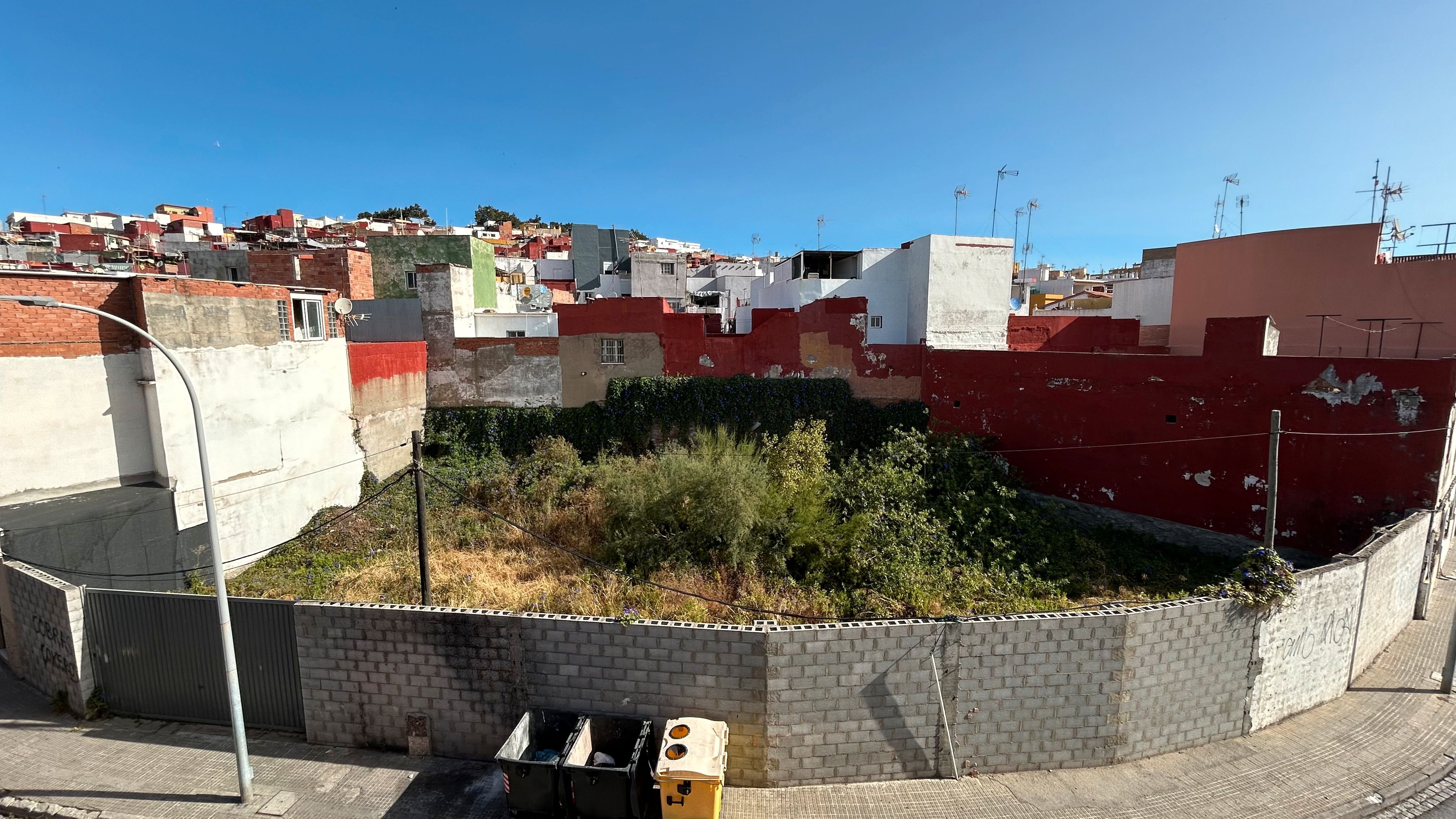 Vista exterior de Residencial en venda en Algeciras