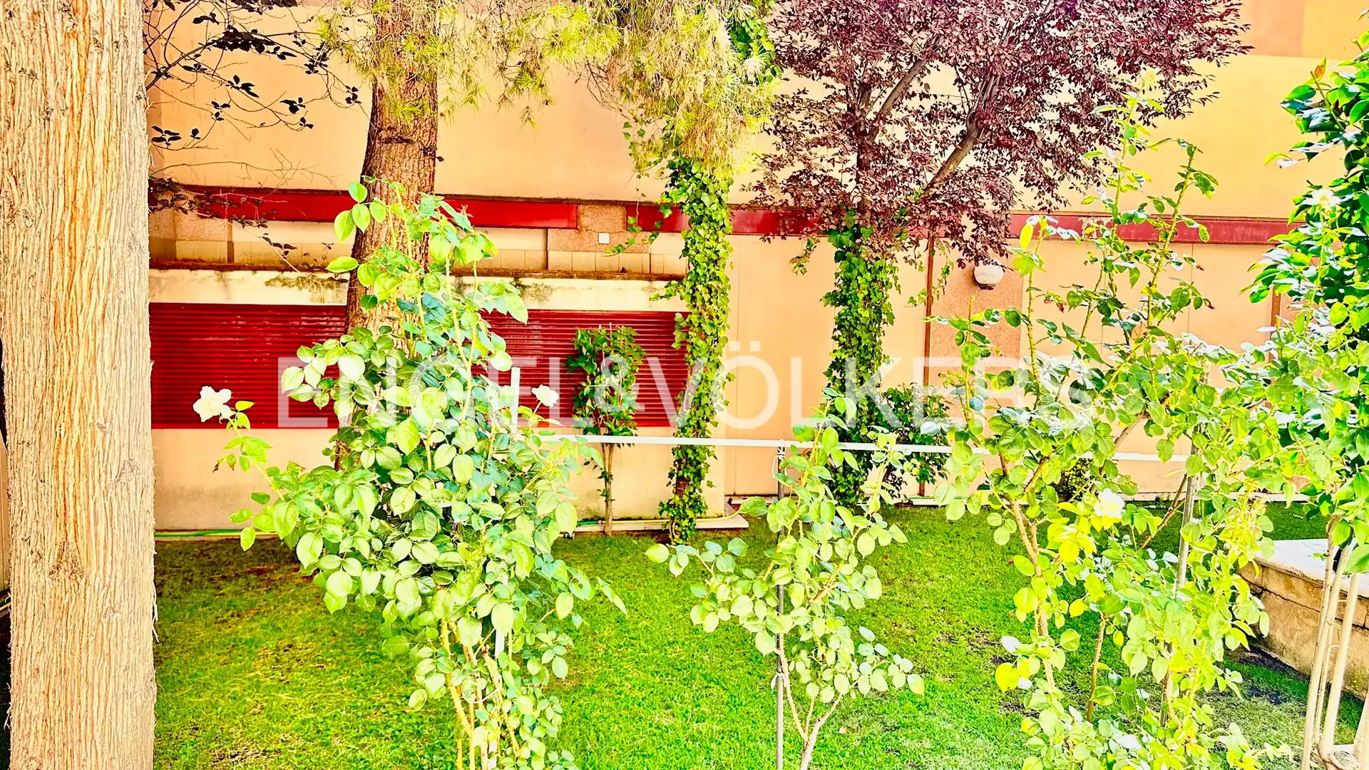 Jardí de Pis de lloguer en Madrid amb Aire condicionat, Calefacció i Piscina
