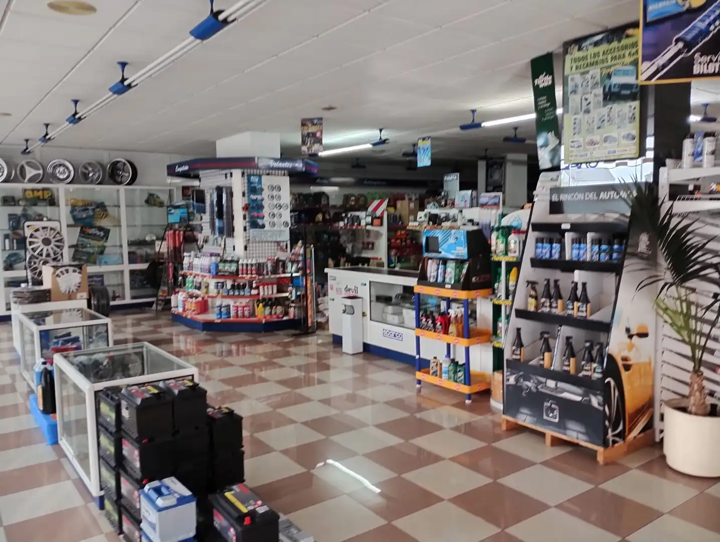 Local comercial en venda a Piñeiros- Freixeiro, imagen 2
