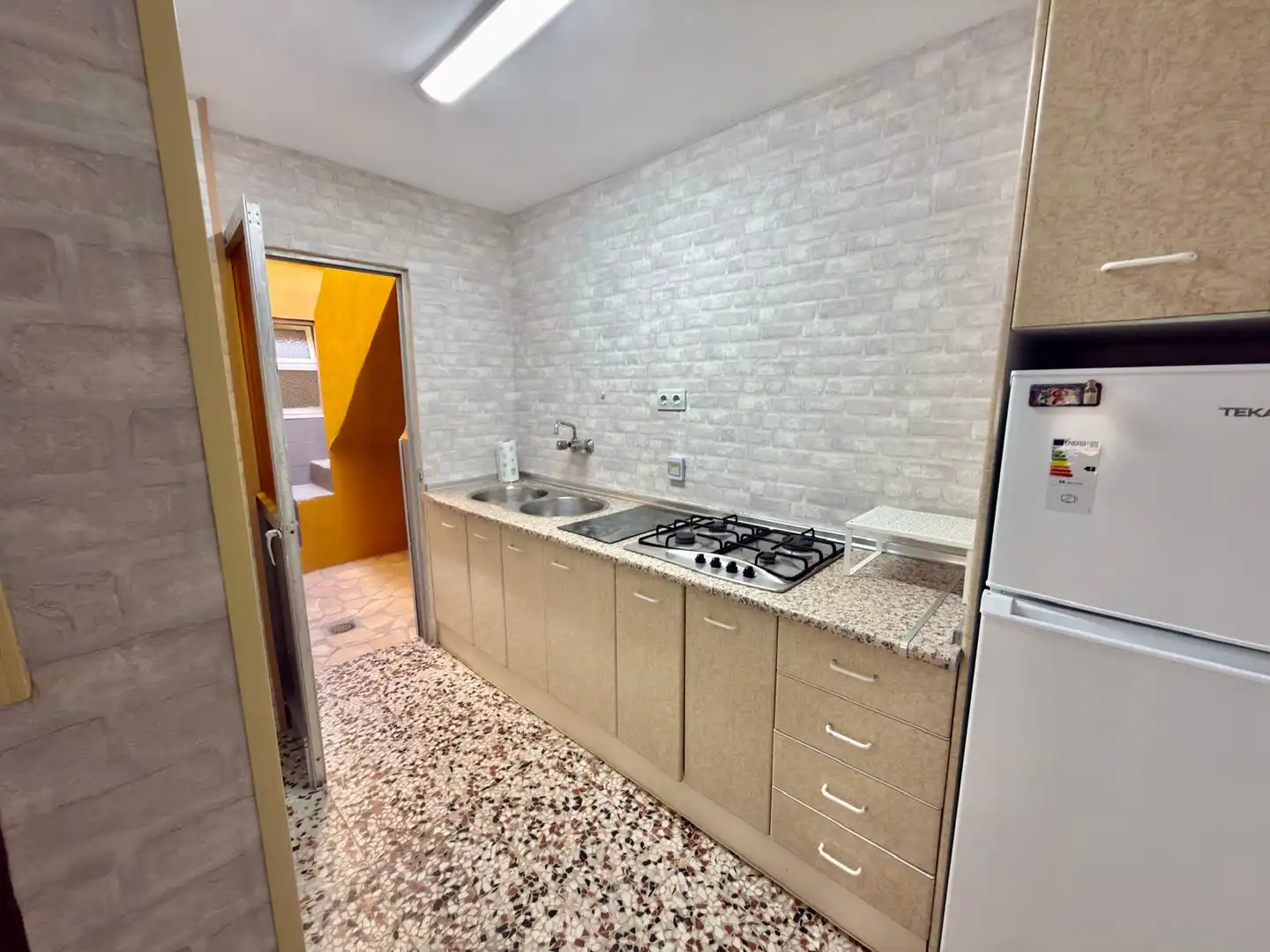 Cuina de Edifici en venda en Vélez-Málaga amb Alarma
