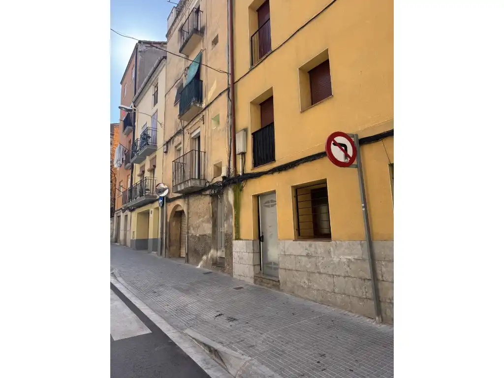 Vista exterior de Piso en venta en Manresa