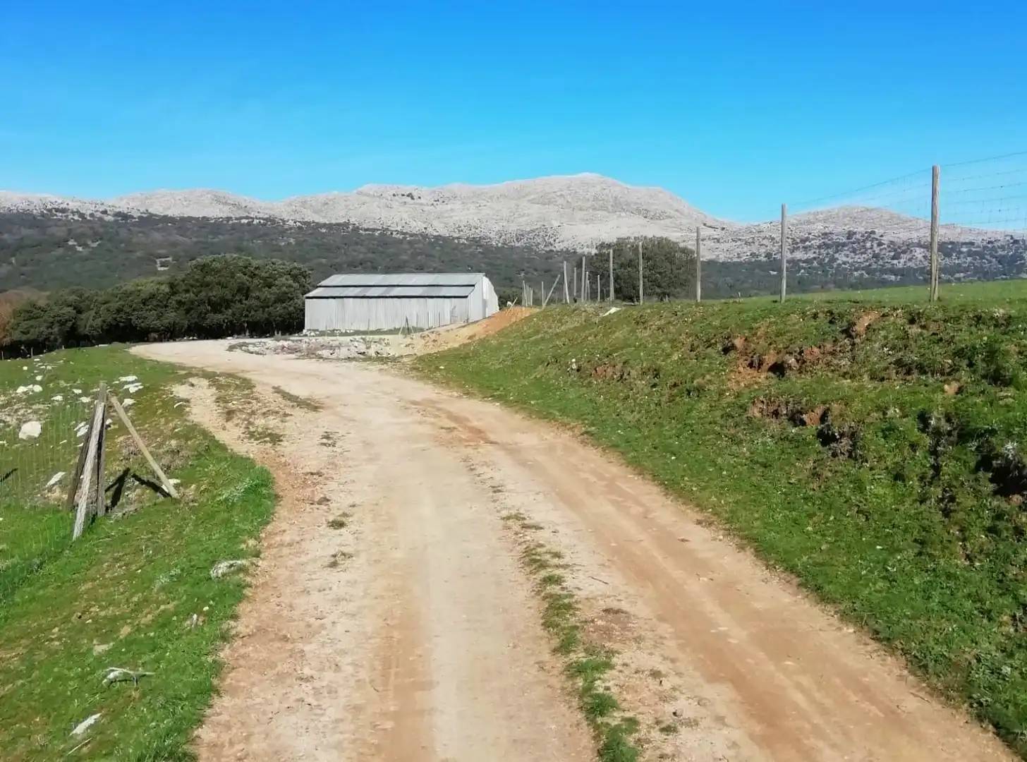 Casa rústica amb jardí en venda a Zafarraya, imagen 26