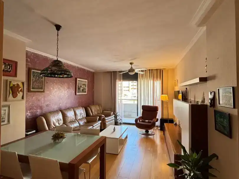 Sala d'estar de Pis en venda en  Tarragona Capital amb Aire condicionat, Piscina i Balcó