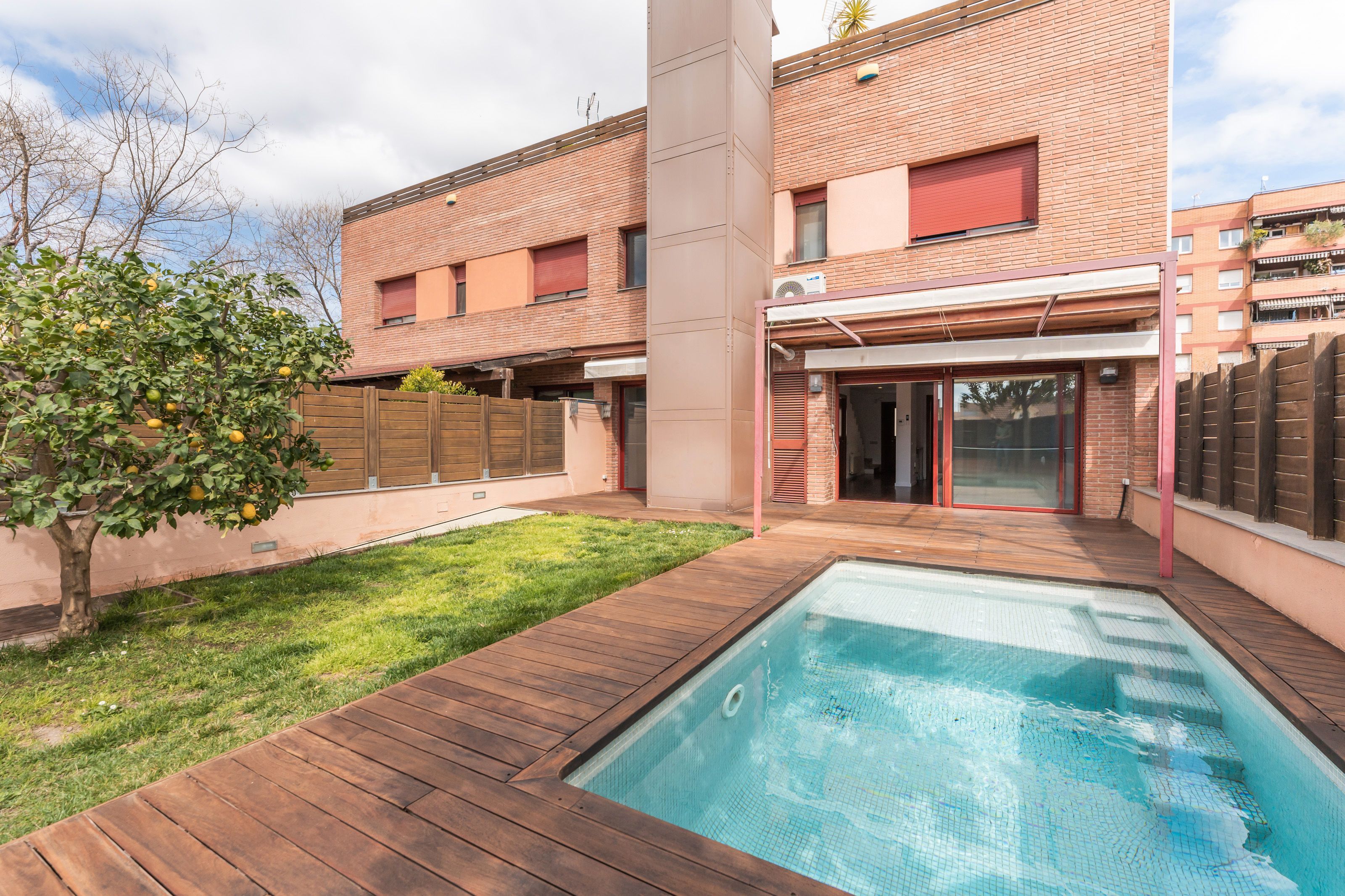 Swimming pool of Single-family semi-detached to rent in La Garriga  with Air Conditioner, Heating and Private garden