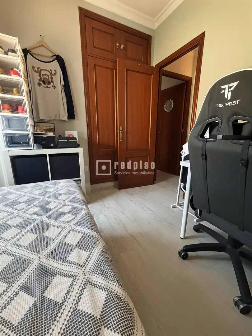 Habitación de Casa o chalet en venta en Mairena del Aljarafe con Aire acondicionado, Terraza y Trastero