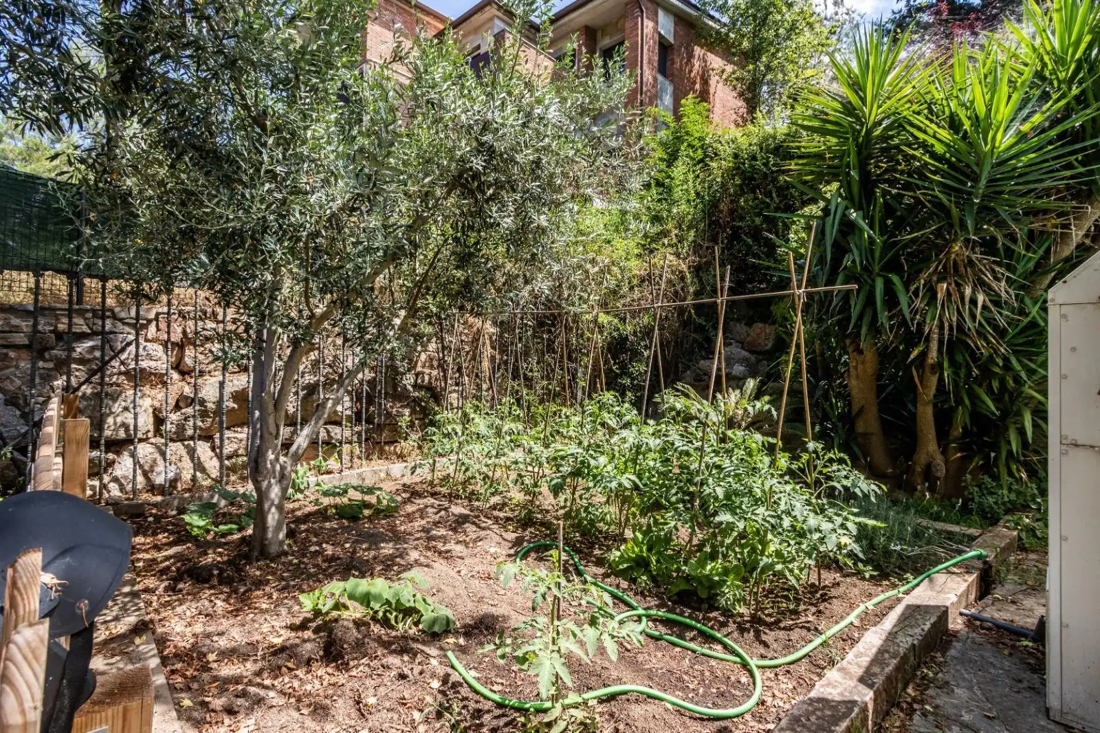 Garden of Houses for sale in Castellar del Vallès  with Air Conditioner, Private garden and Parquet flooring