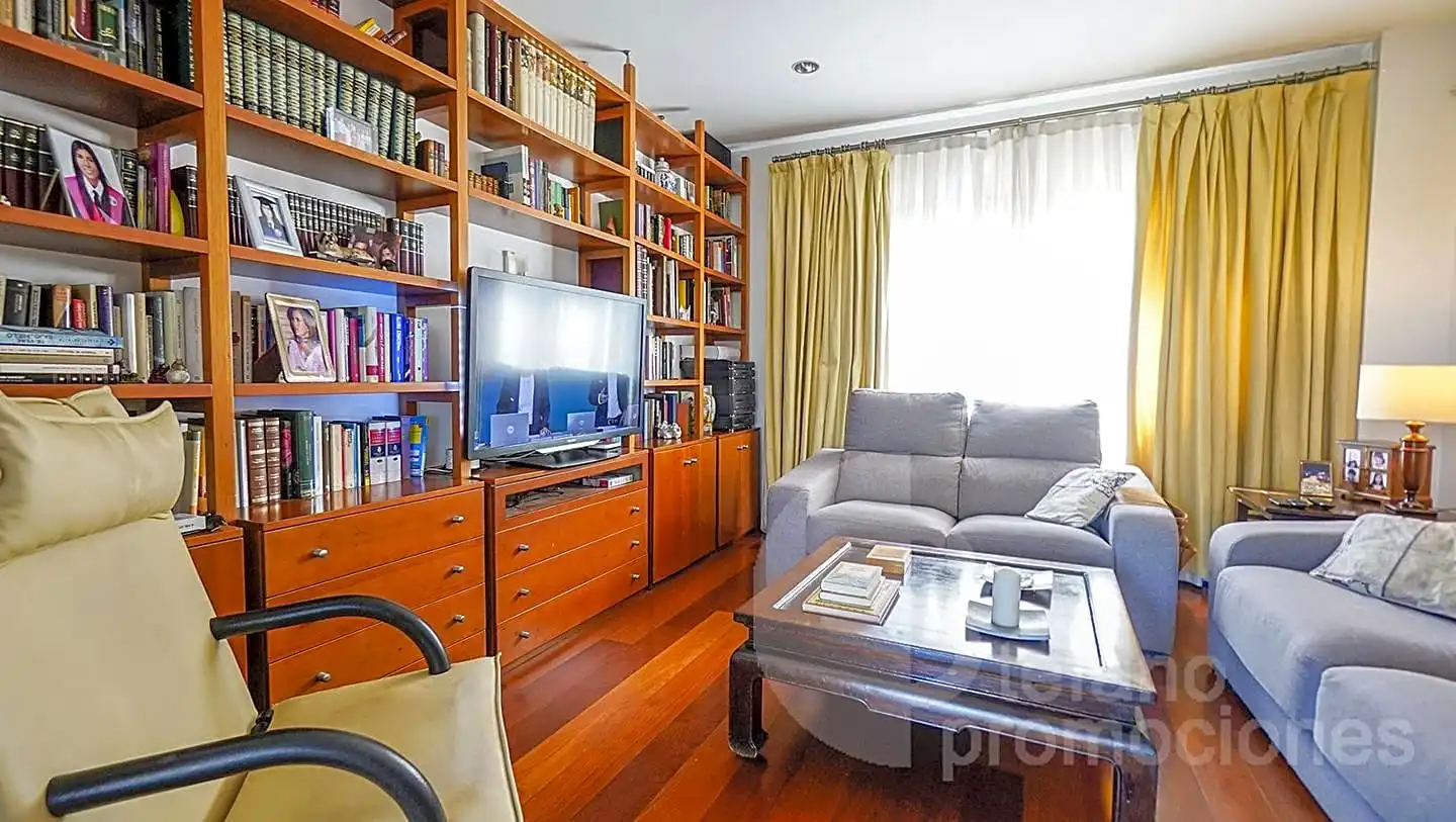 Sala de estar de Casa o chalet en venta en Málaga con Aire acondicionado, Calefacción y Jardín privado
